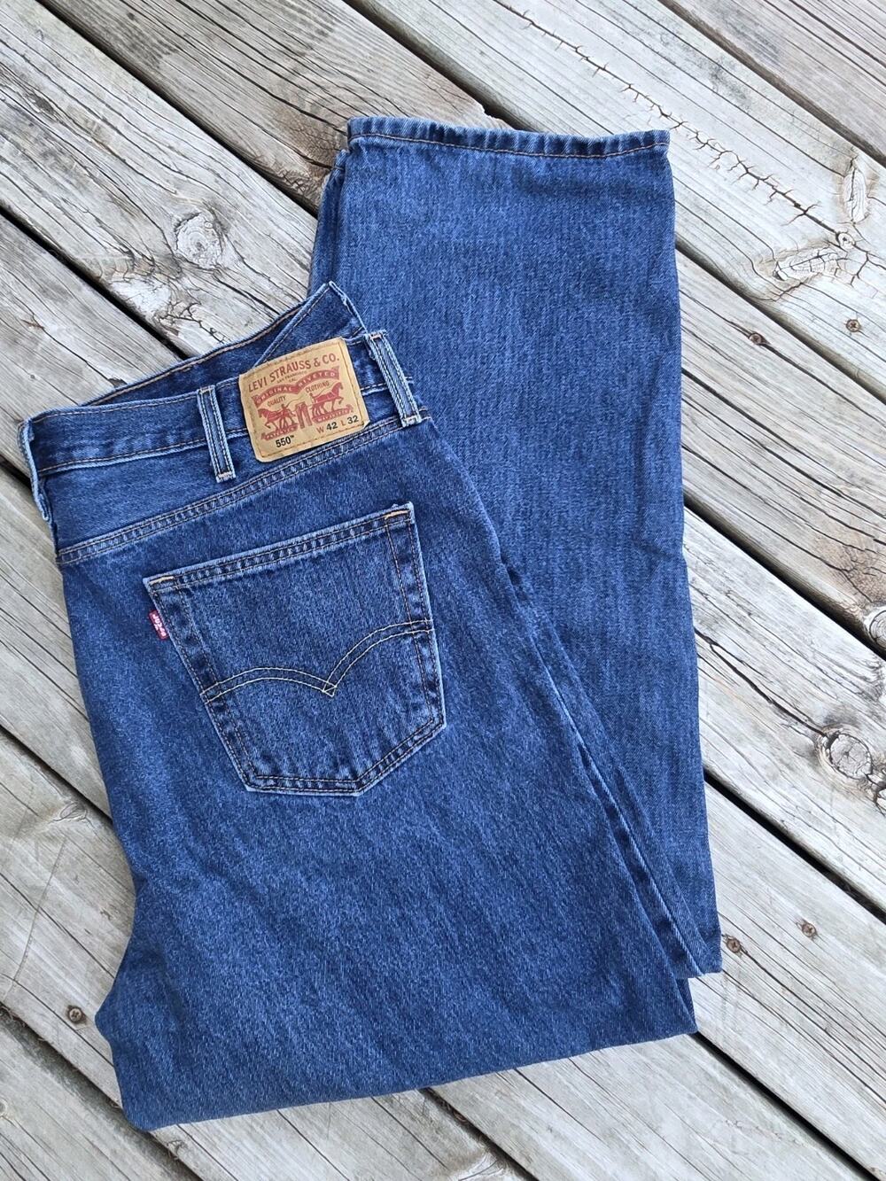 Levi's 550 Relaxed Fit Straight Leg Mens Denim Jeans Size 42x32